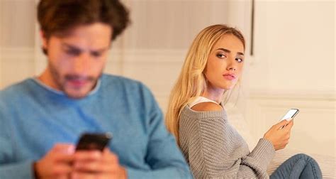 online dating jealousy